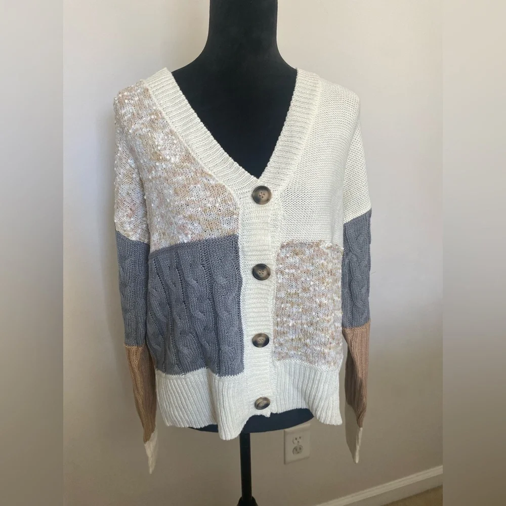 Cardigan - Picture 1 of 4